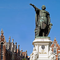 Het standbeeld van Jacob Van Artevelde op de Vrijdagmarkt te Gent, België
