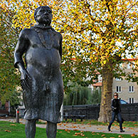 Standbeeld De Stroppendrager van kunstenaar Chris De Mangel in het Prinsenhof te Gent, België

