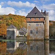 Donjon van het kasteel van de Carondelet te Crupet, België
