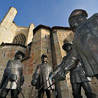 Standbeeld van d'Artagnan en de Drie Musketiers te Condom, Pyreneeën, Frankrijk
